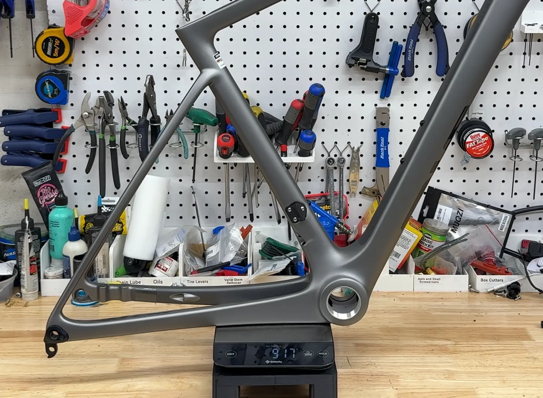 ENVE Melee frame weight 917g